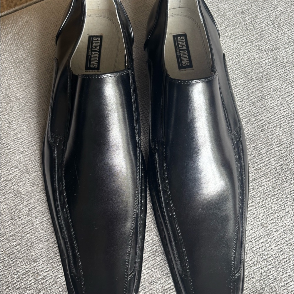 Men's Sleek Black Slip-On Loafers